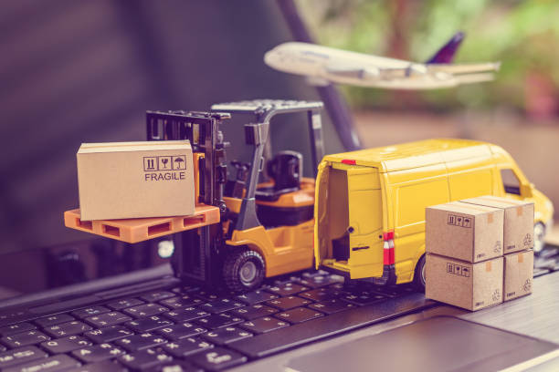 logistik lieferketten und lieferservicekonzept gabelstapler
